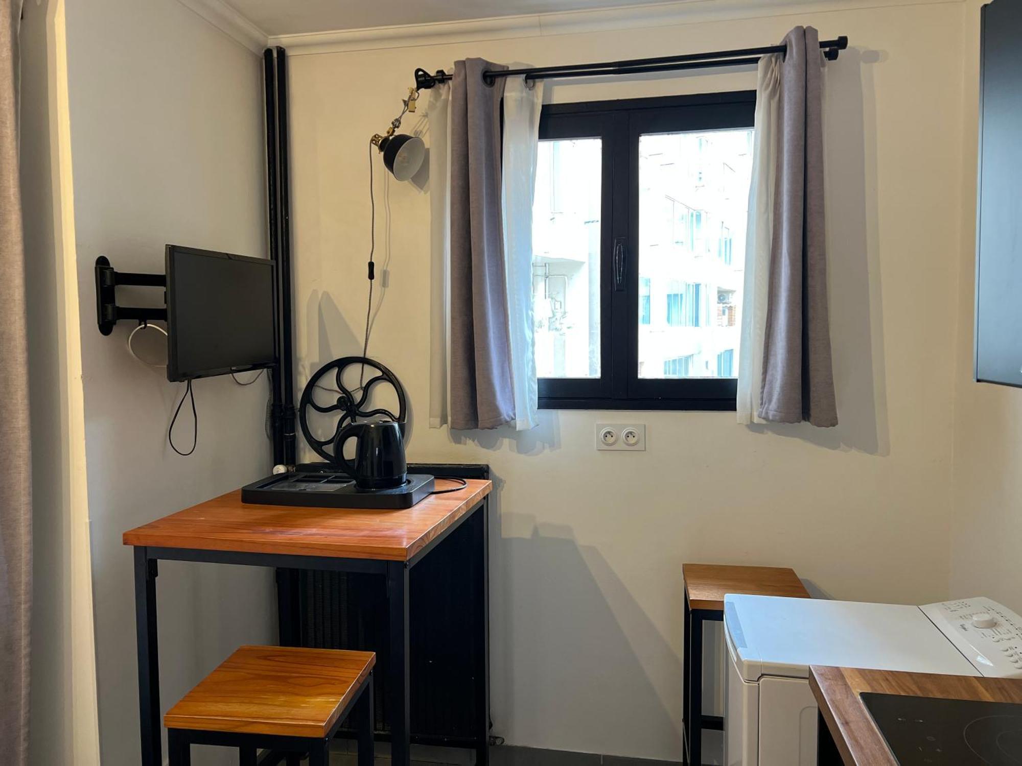 Industriel Cosy A 1 Min Du Vieux-port Calme & Equipe Apartment
